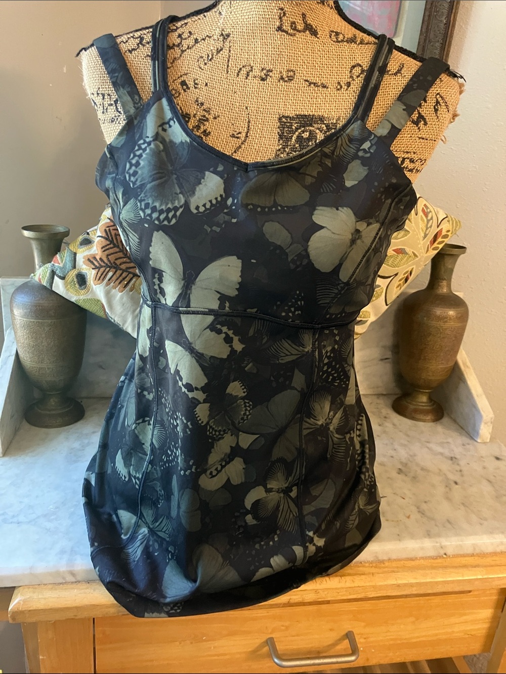 lululemon athletica Black and Olive Patterned Sports Bra Butterfly Camo Love 12